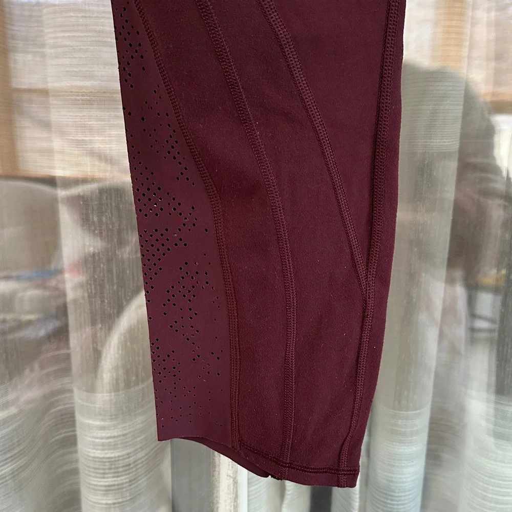 Lululemon Wunder Under Crop Burgundy laser cut High-Waisted Leggings-8